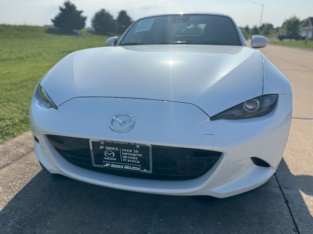 2024 Mazda MX-5 Miata Miata RF Grand Touring photo 2