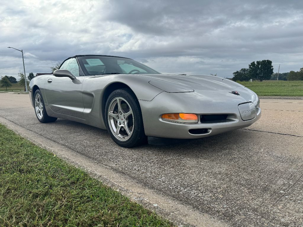 2001 Chevrolet Corvette Base Convertible photo 4