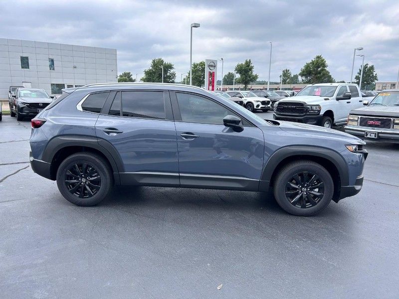 2025 Mazda CX-50 2.5 Select photo 4