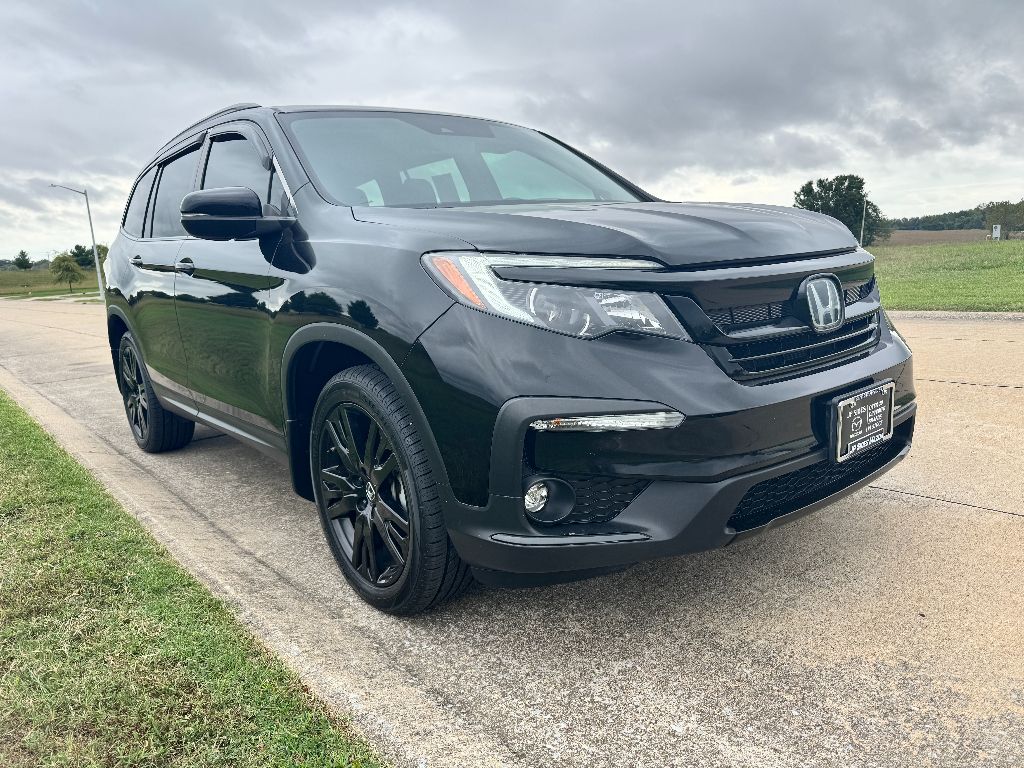 2021 Honda Pilot Special Edition photo 3