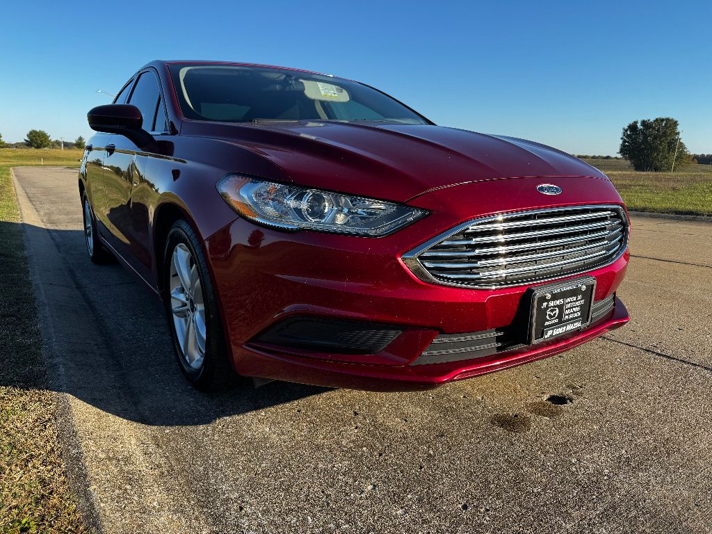 2018 Ford Fusion SE photo 4