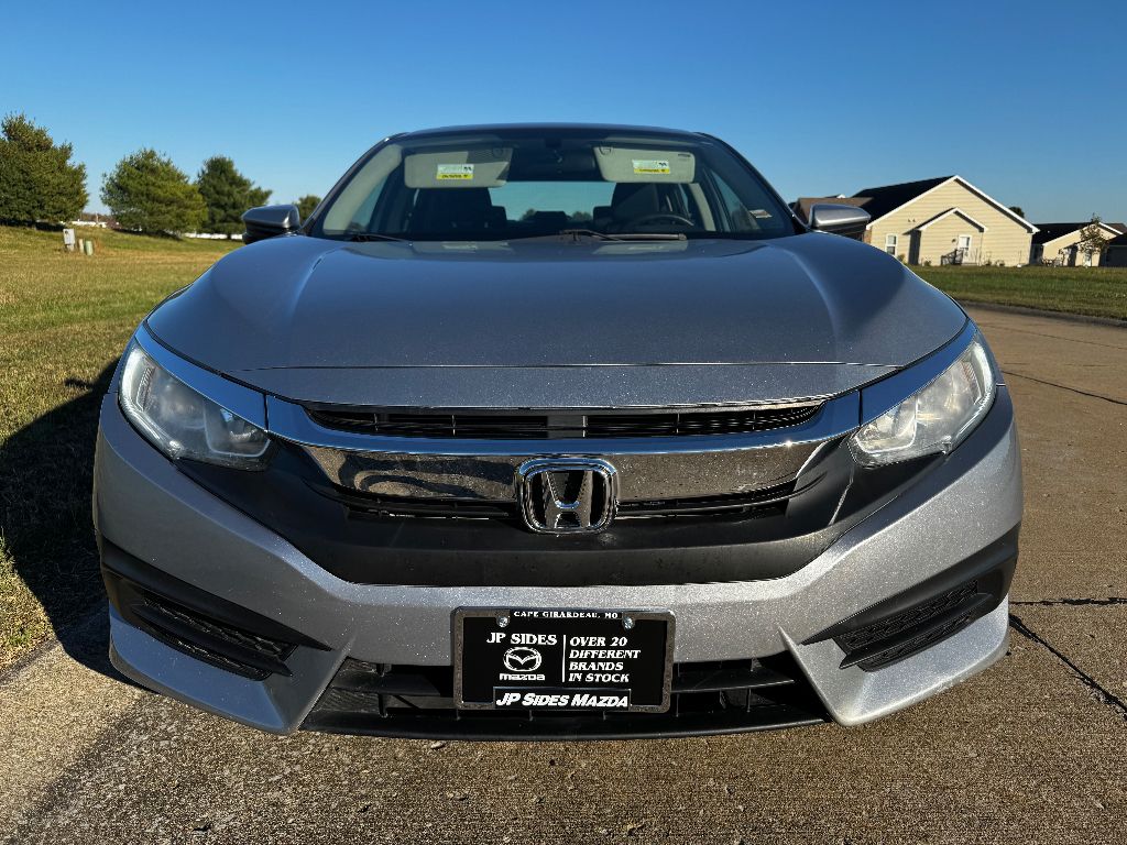 2022 Honda Civic Sport photo 2