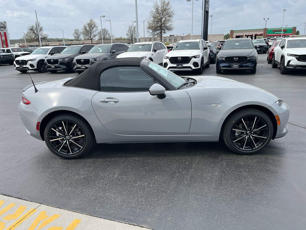 2026 Mazda MX-5 Miata Grand Touring - Photo 6