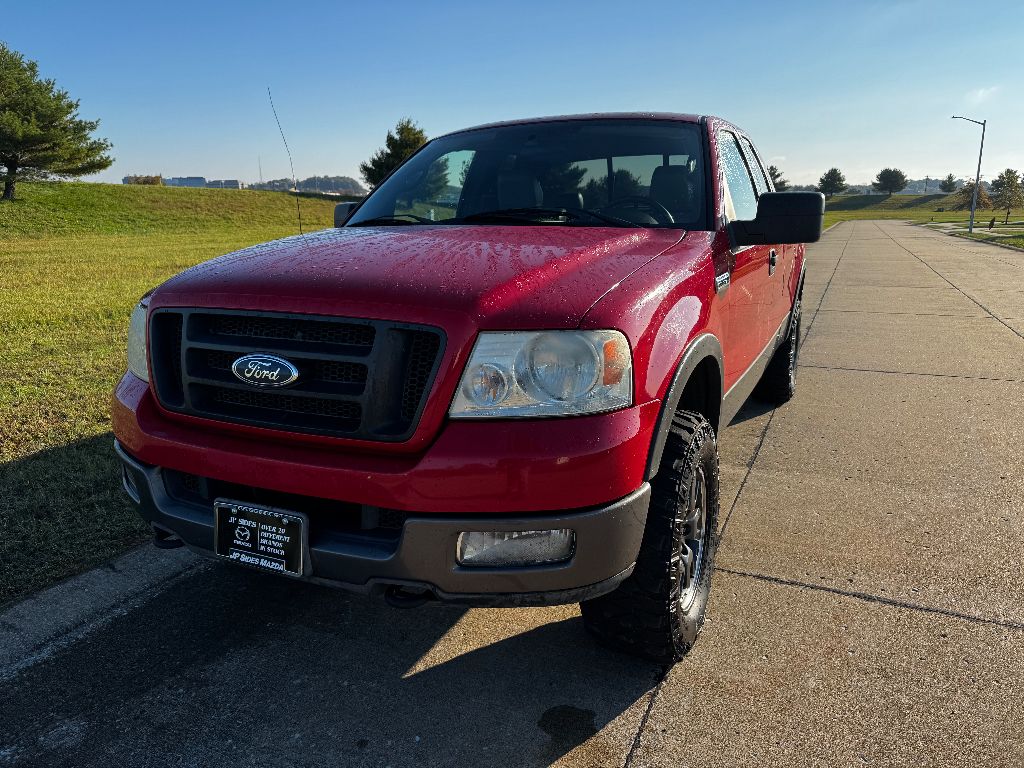 2004 Ford F-150 photo 2