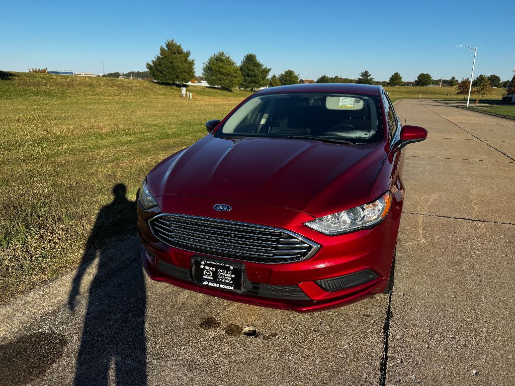 2018 Ford Fusion SE photo 3