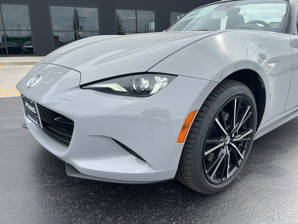 2026 Mazda MX-5 Miata Grand Touring - Photo 46