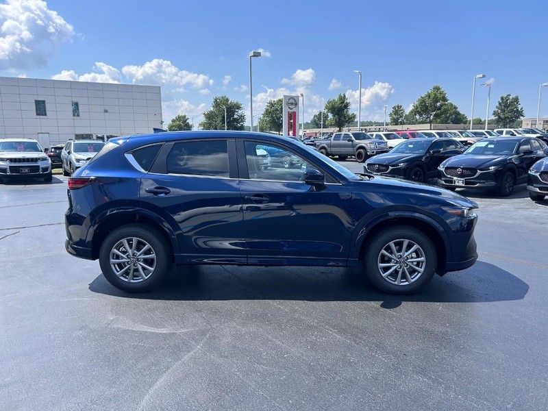 2025 Mazda CX-5 2.5 Select Sport photo 2