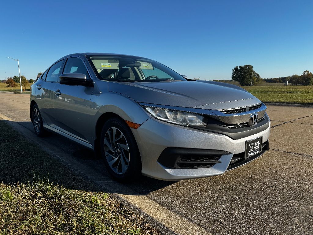 2022 Honda Civic Sport photo 3