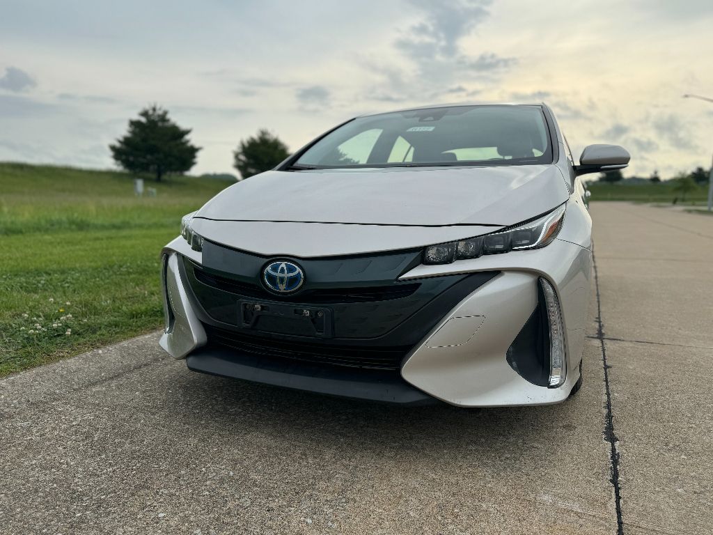 Used 2017 Toyota Prius Prime Premium with VIN JTDKARFP4H3004030 for sale in Cape Girardeau, MO