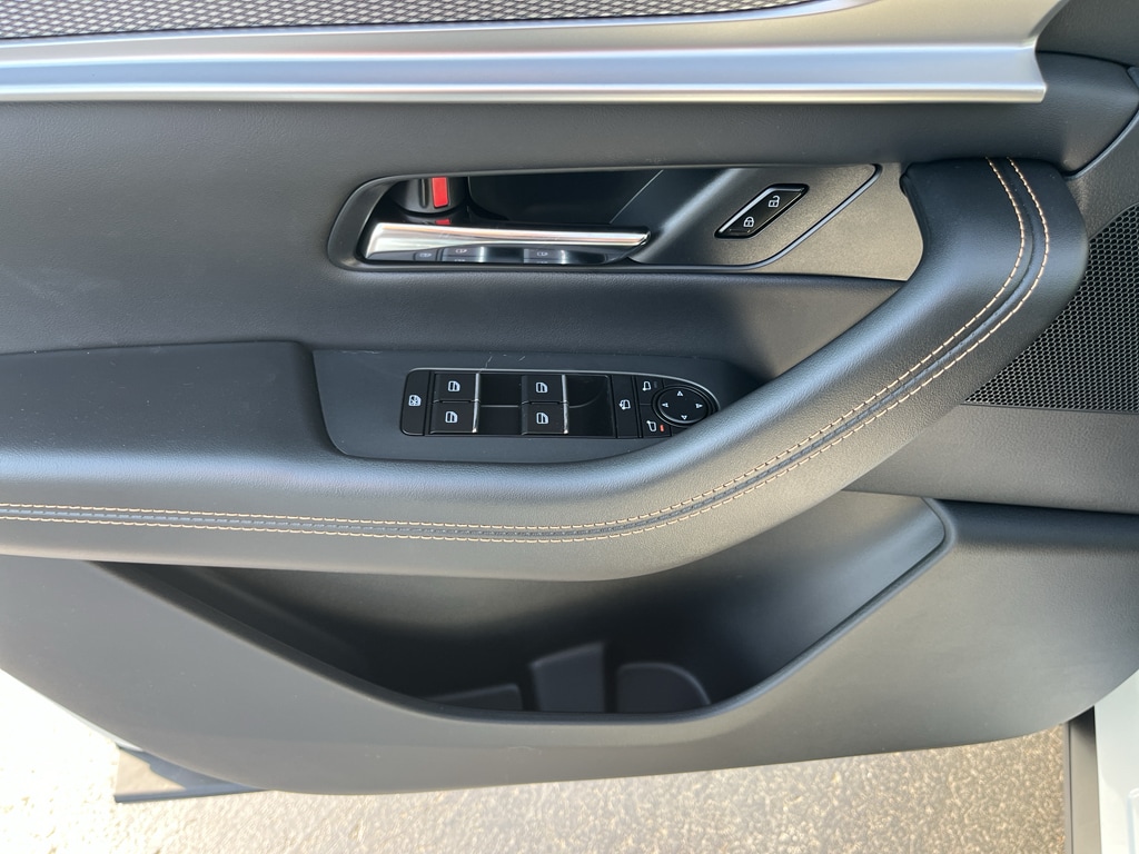2026 Mazda CX-90 Premium Plus Package - Photo 10