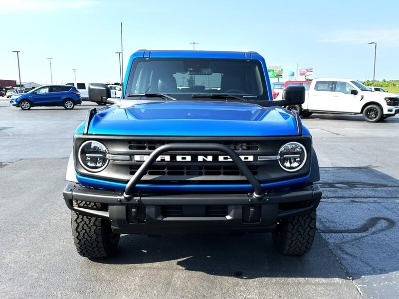 2024 Ford Bronco Black Diamond photo 4