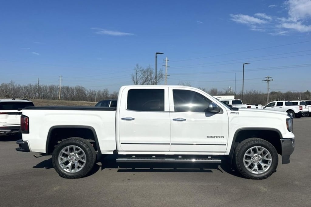Used 2018 GMC Sierra 1500 4WD SLT Crew Cab Truck