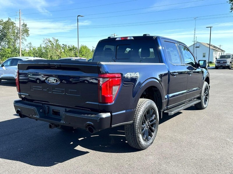 2025 Ford F-150 XLT photo 4