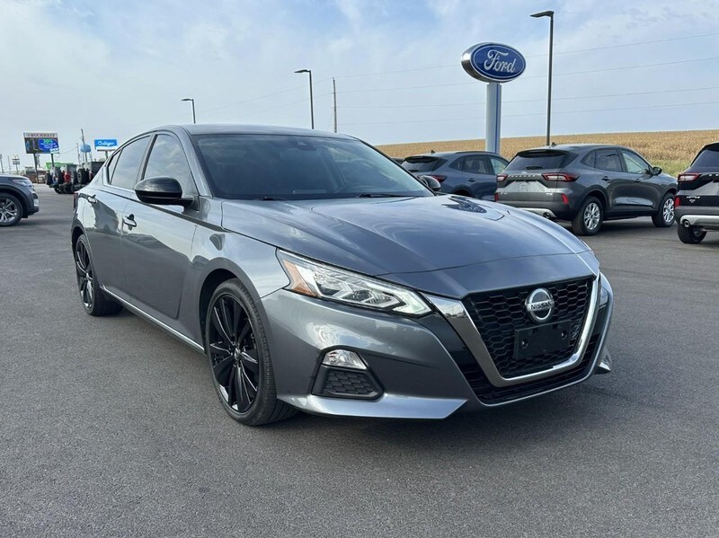 2020 Nissan Altima 2.5 SR photo 3