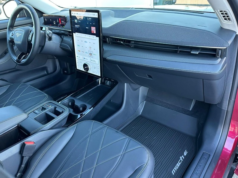 2025 Ford Mustang Mach-E Select - Photo 16