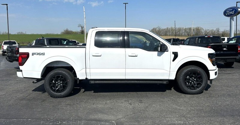 2025 Ford F-150 XLT photo 2