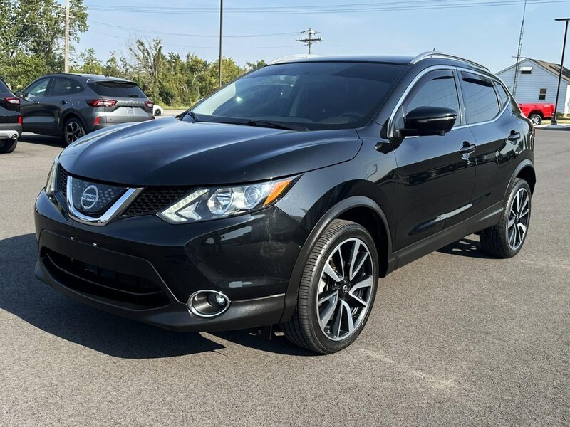 2018 Nissan Rogue Sport SL photo 3