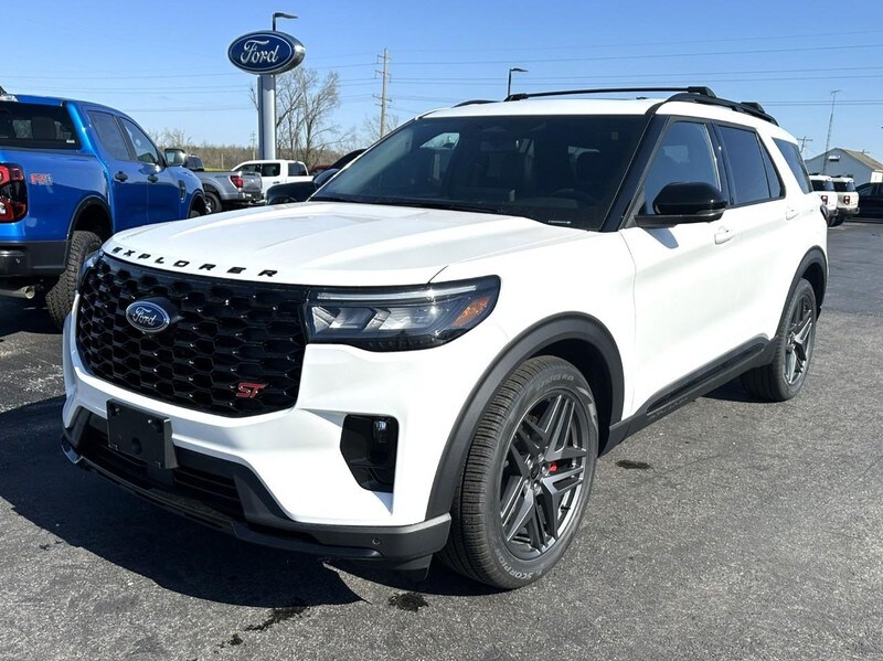 2025 Ford Explorer ST photo 4