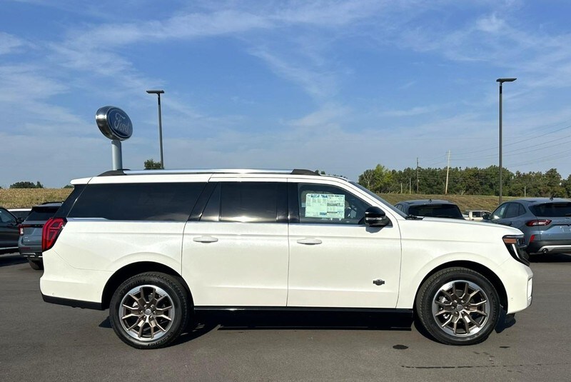 2025 Ford Expedition King Ranch MAX photo 2