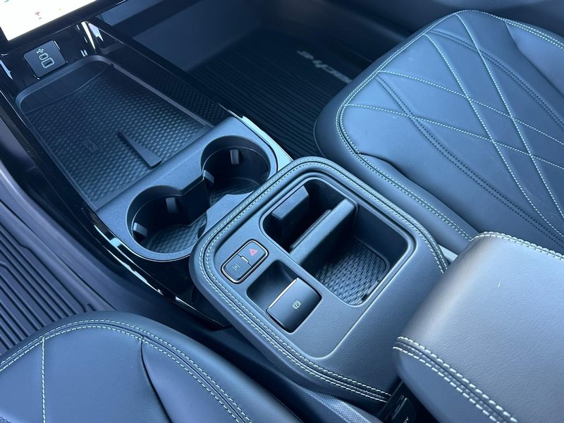 2025 Ford Mustang Mach-E Select - Photo 11