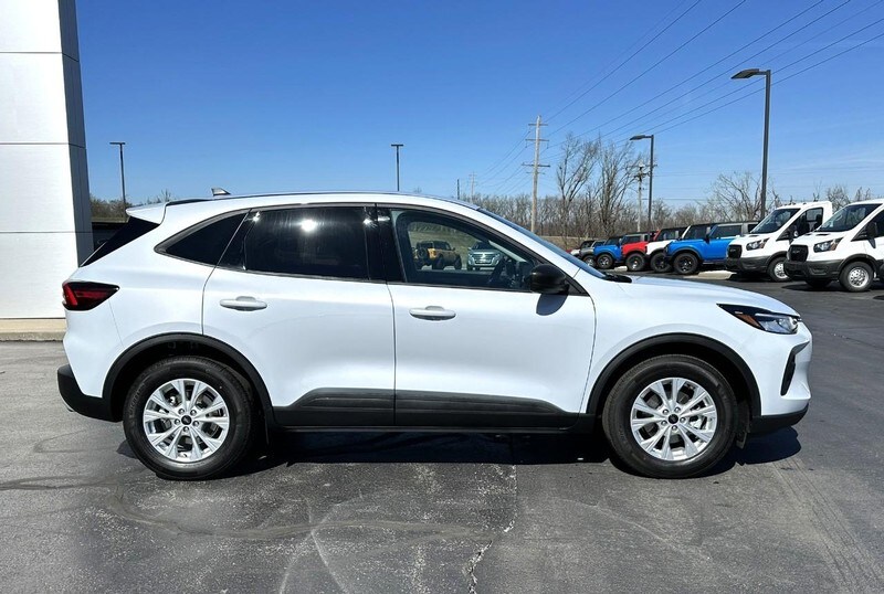 2025 Ford Escape Active photo 3