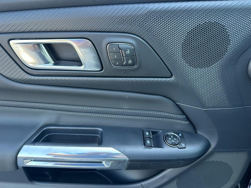 2025 Ford Mustang EcoBoost Premium Fastback - Photo 10