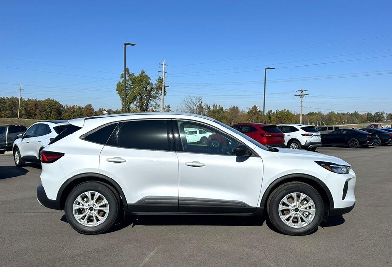 2025 Ford Escape Active photo 2