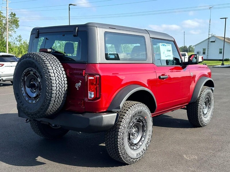 2025 Ford Bronco Base photo 3