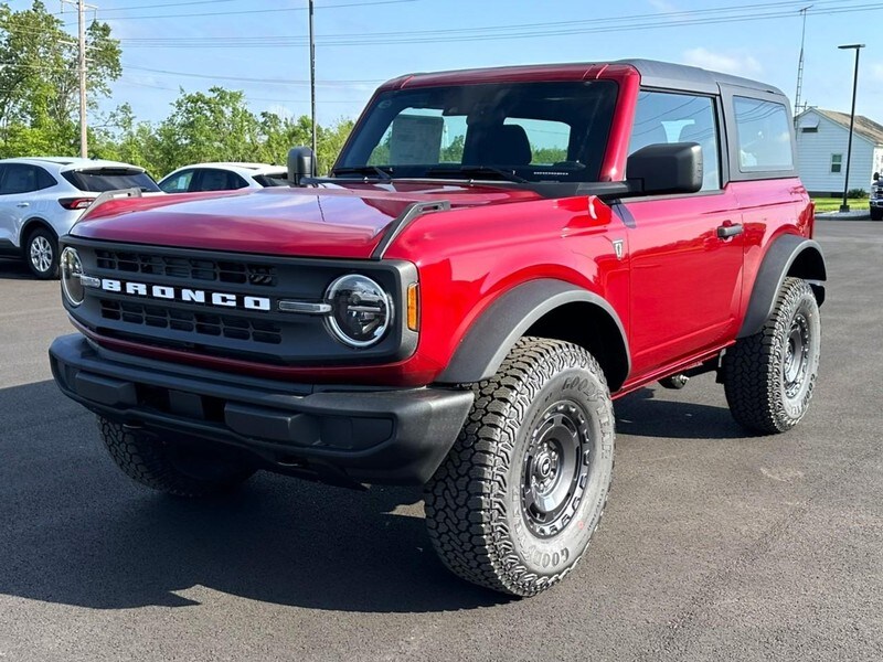 2025 Ford Bronco Base photo 4