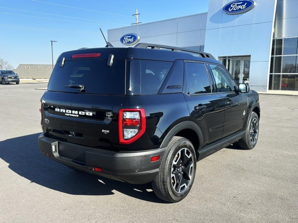 Used 2023 Ford Bronco Sport Outer Banks 4x4 SUV