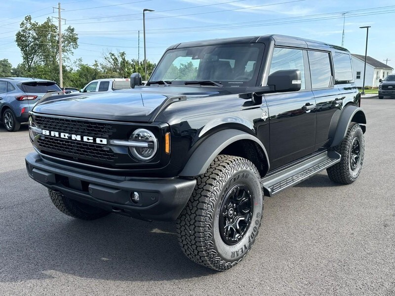 2025 Ford Bronco Outer Banks photo 4
