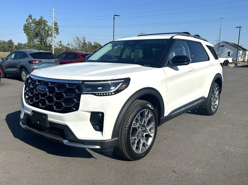 2025 Ford Explorer Platinum photo 3