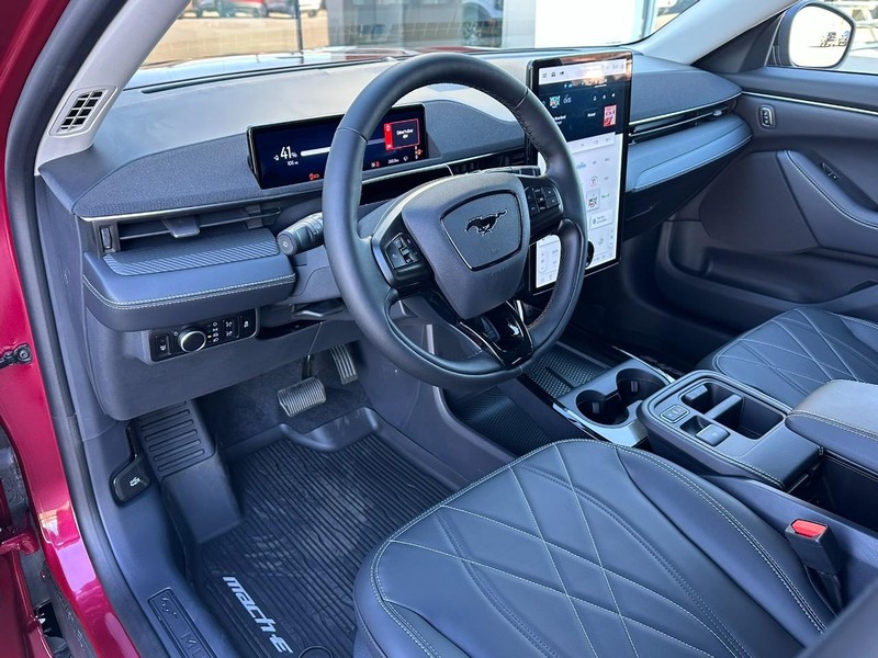 2025 Ford Mustang Mach-E Select - Photo 10