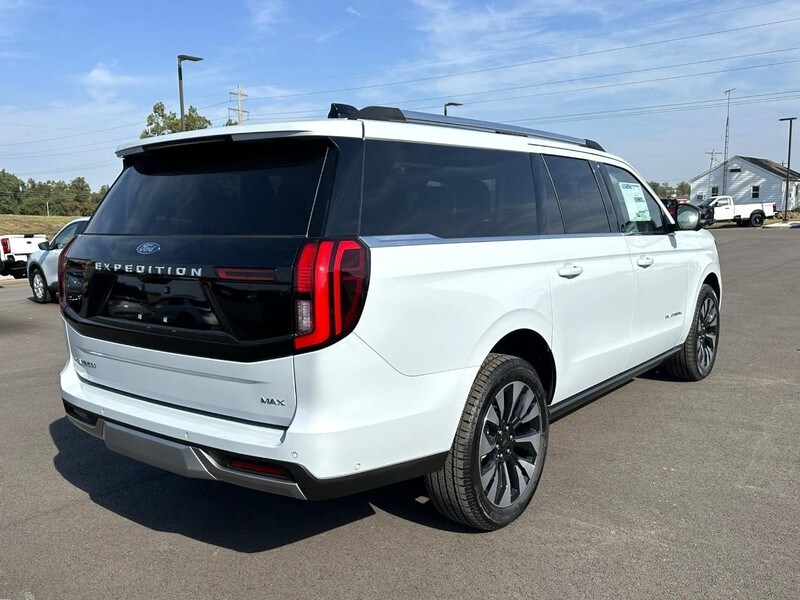 2025 Ford Expedition Platinum MAX photo 3