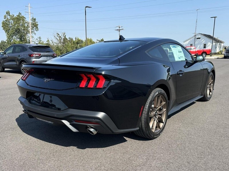 2025 Ford Mustang EcoBoost Premium photo 3