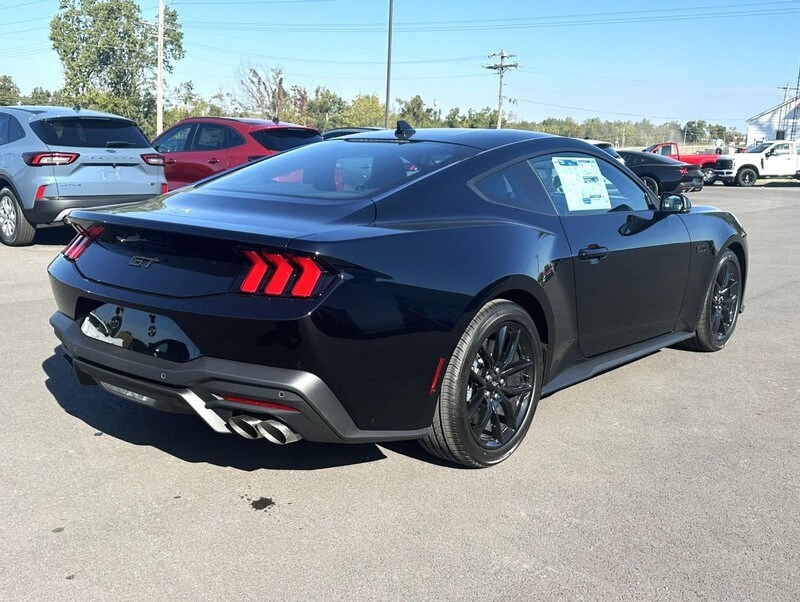 2025 Ford Mustang GT Premium photo 3