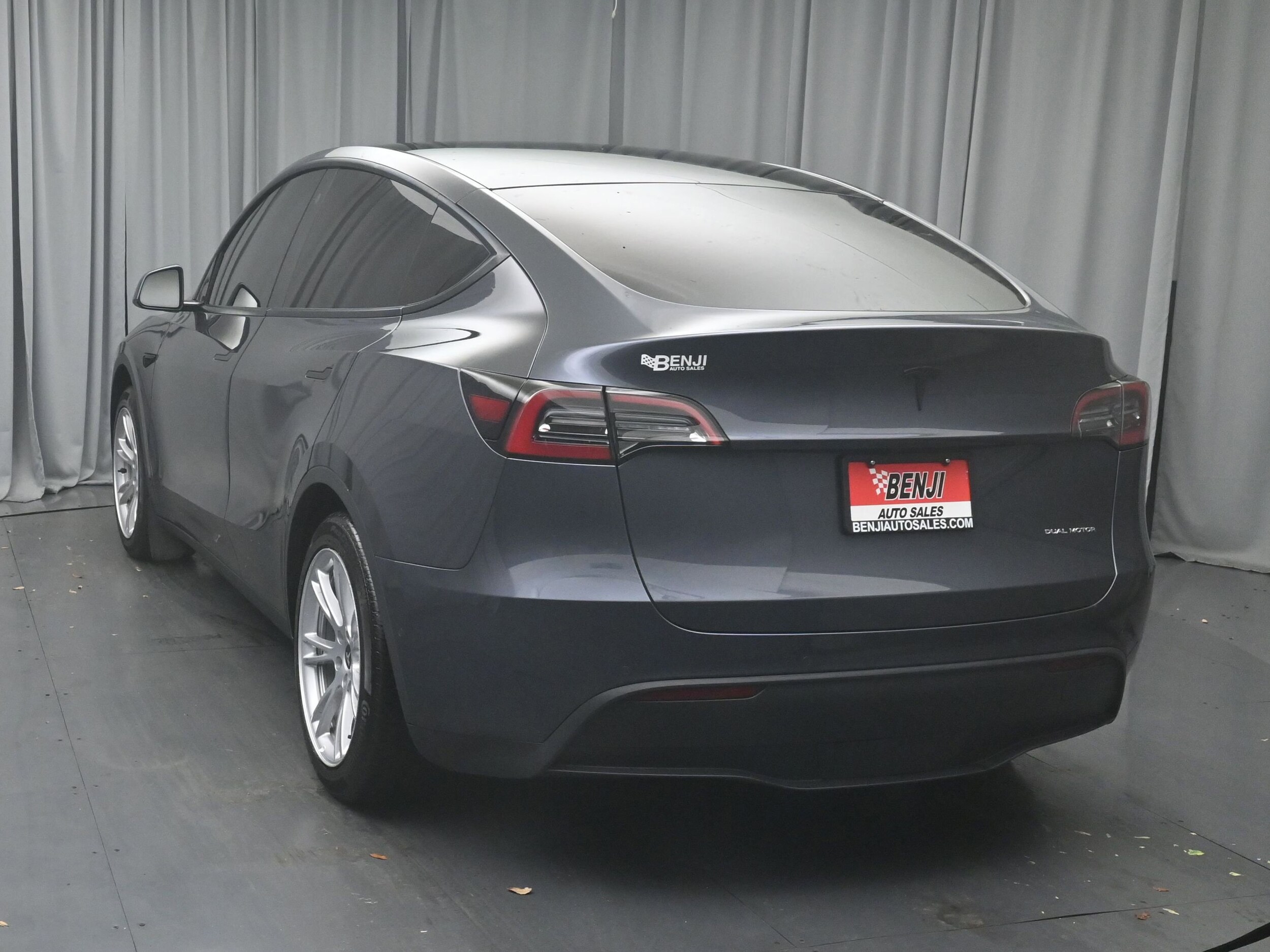 2021 Tesla Model Y Long Range photo 4