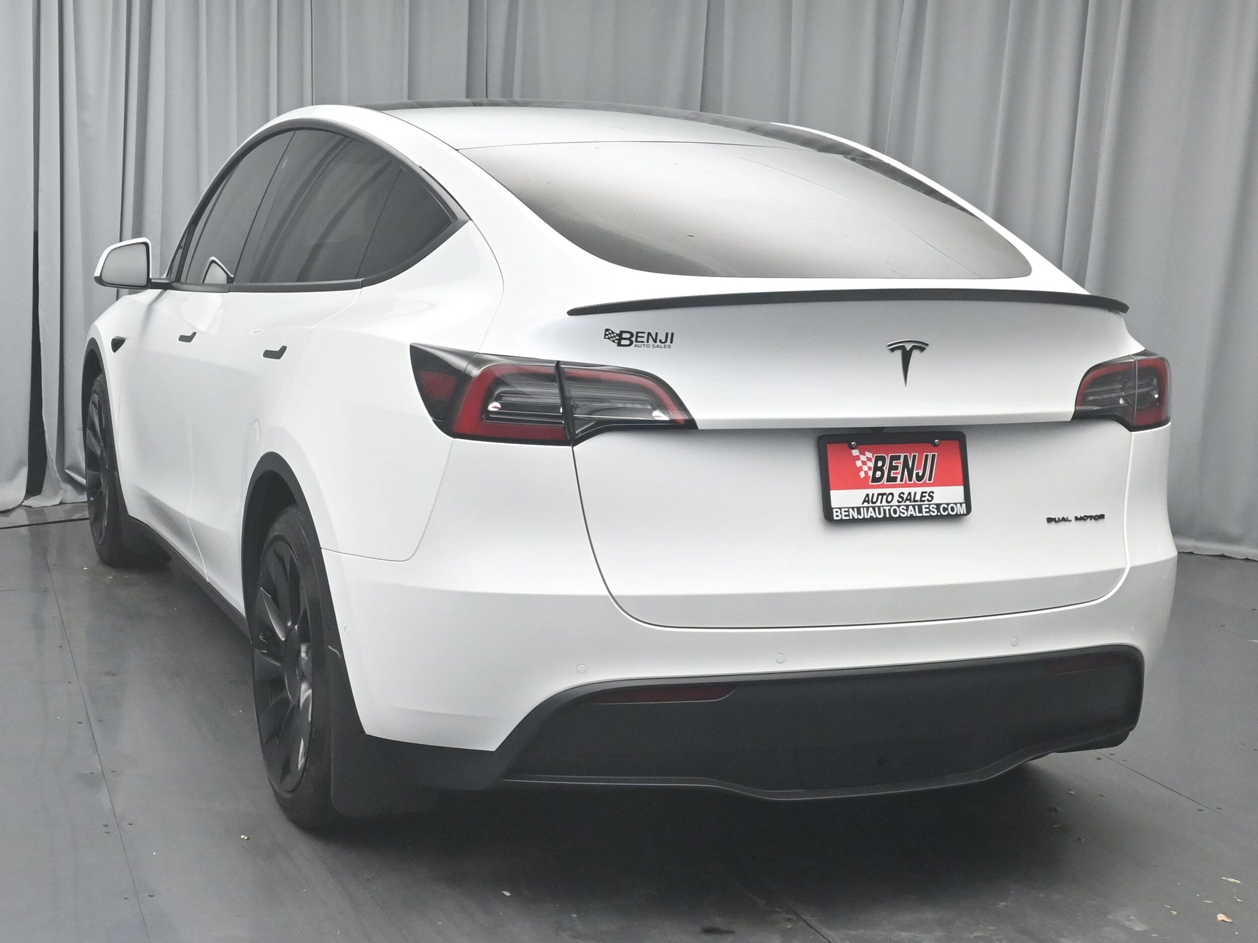 2022 Tesla Model Y Long Range photo 4