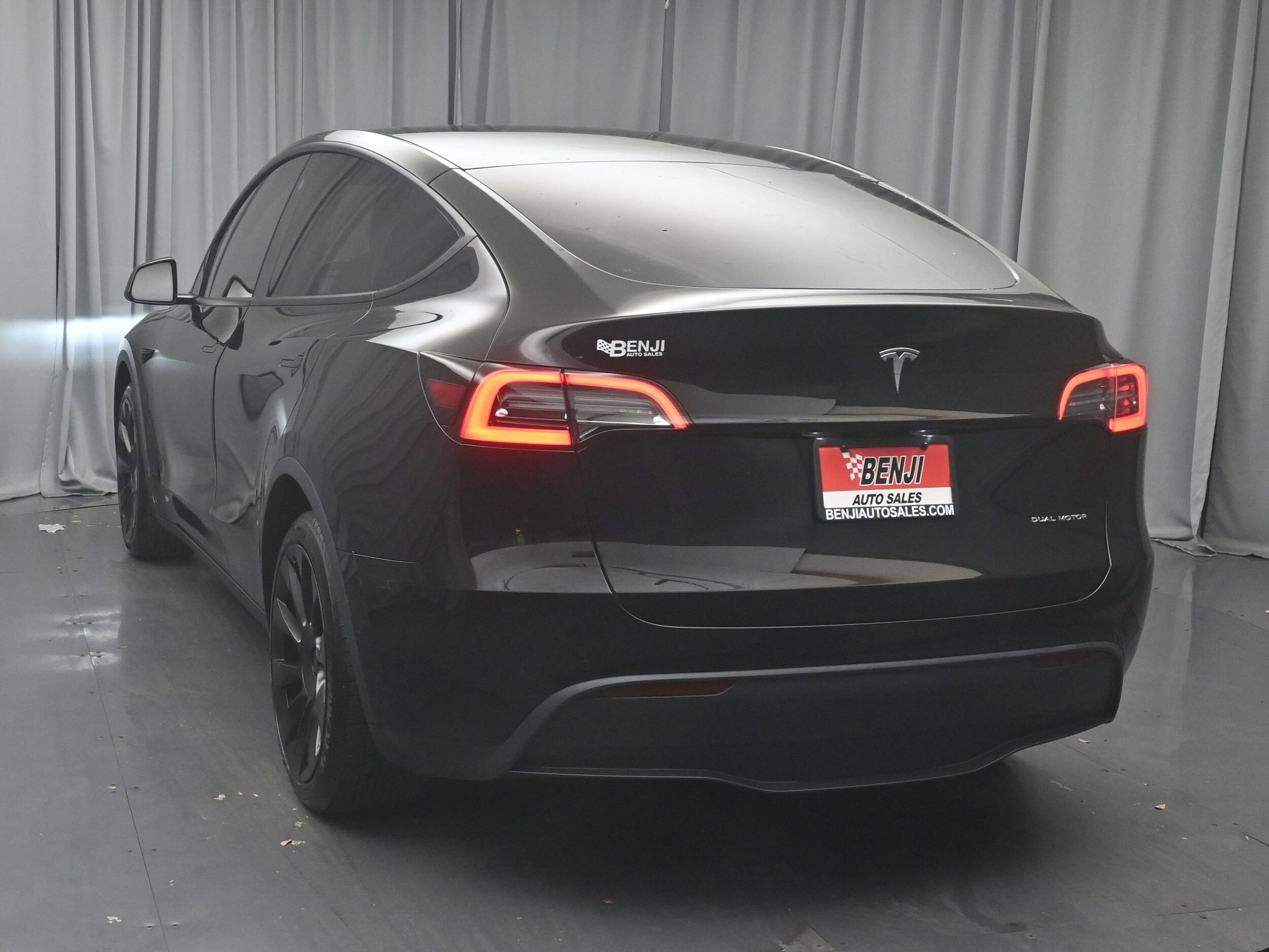 2021 Tesla Model Y Long Range photo 4