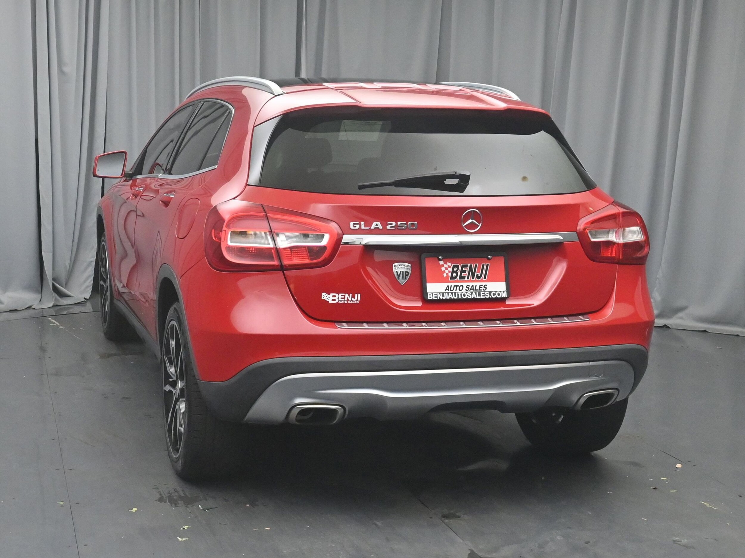 2017 Mercedes Benz GLA 250 photo 4