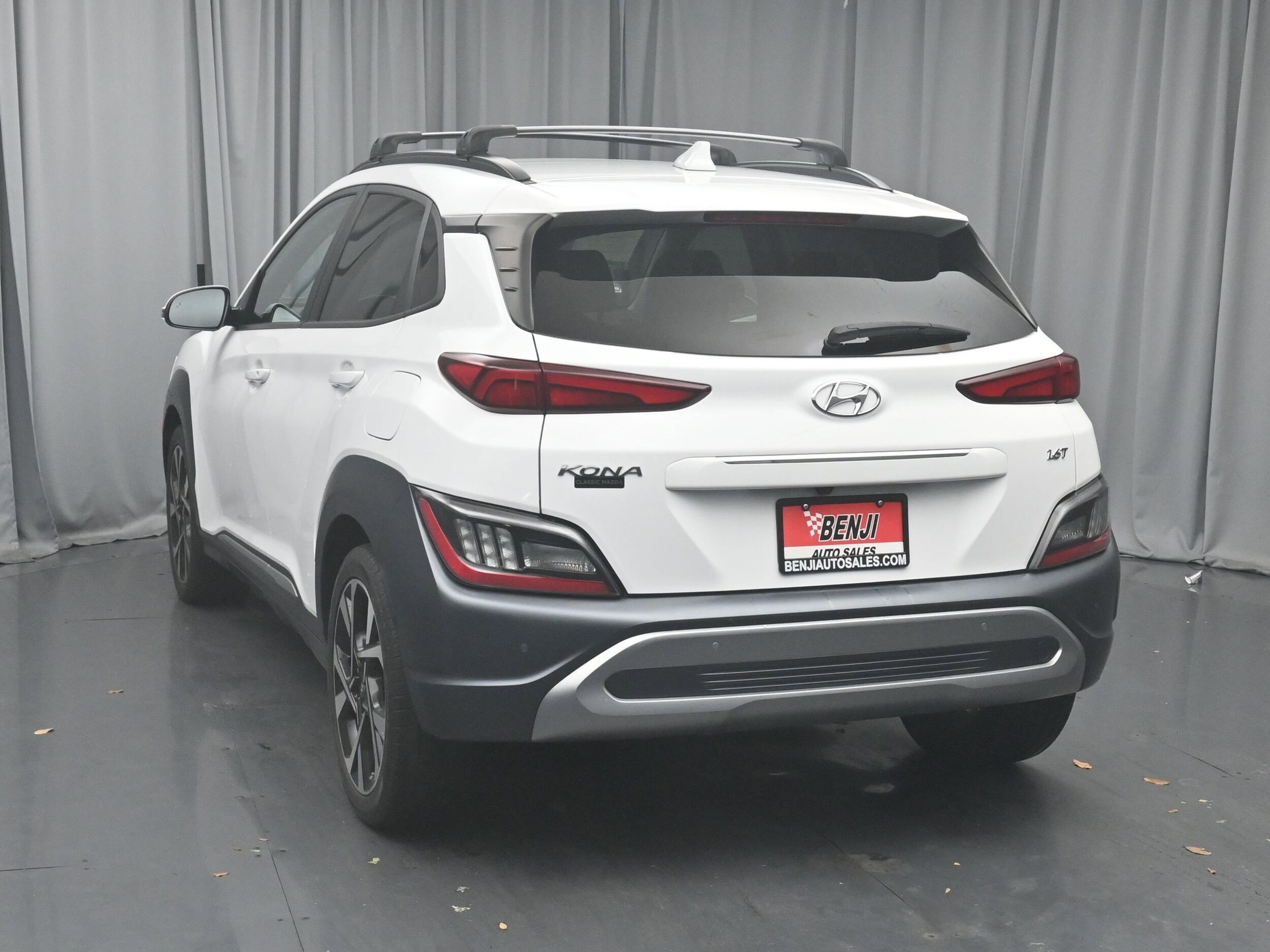 2022 Hyundai Kona Limited photo 4