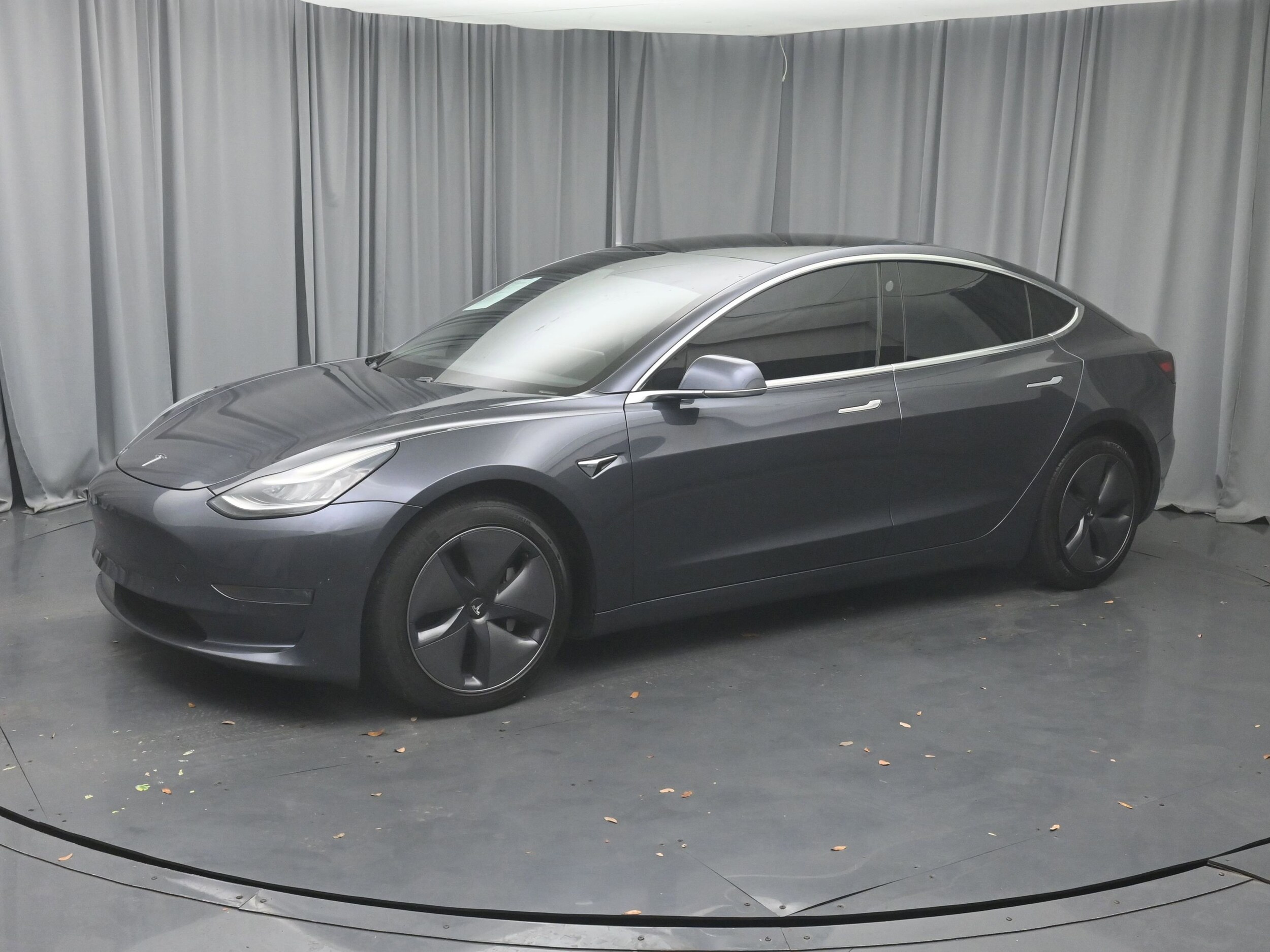2020 Tesla Model 3 Long Range photo 2