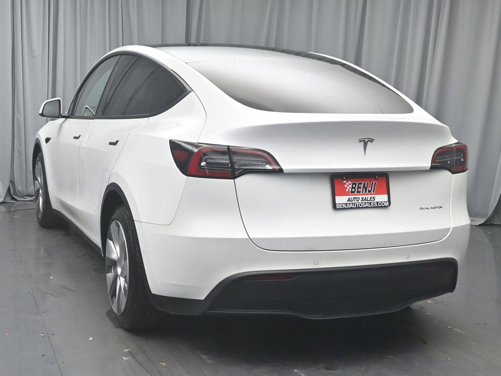2021 Tesla Model Y Long Range photo 4