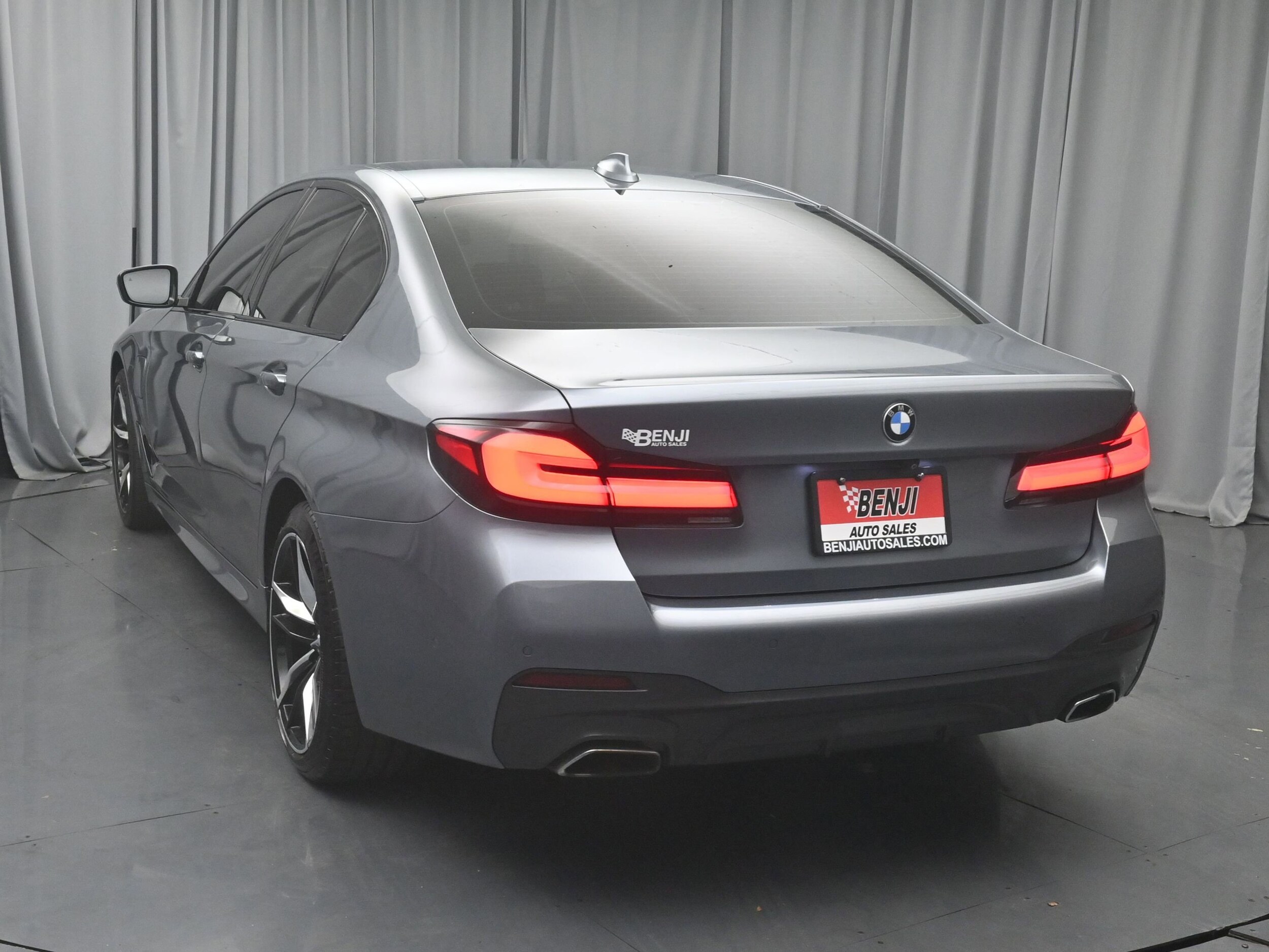 2021 Bmw 530e Sedan photo 4