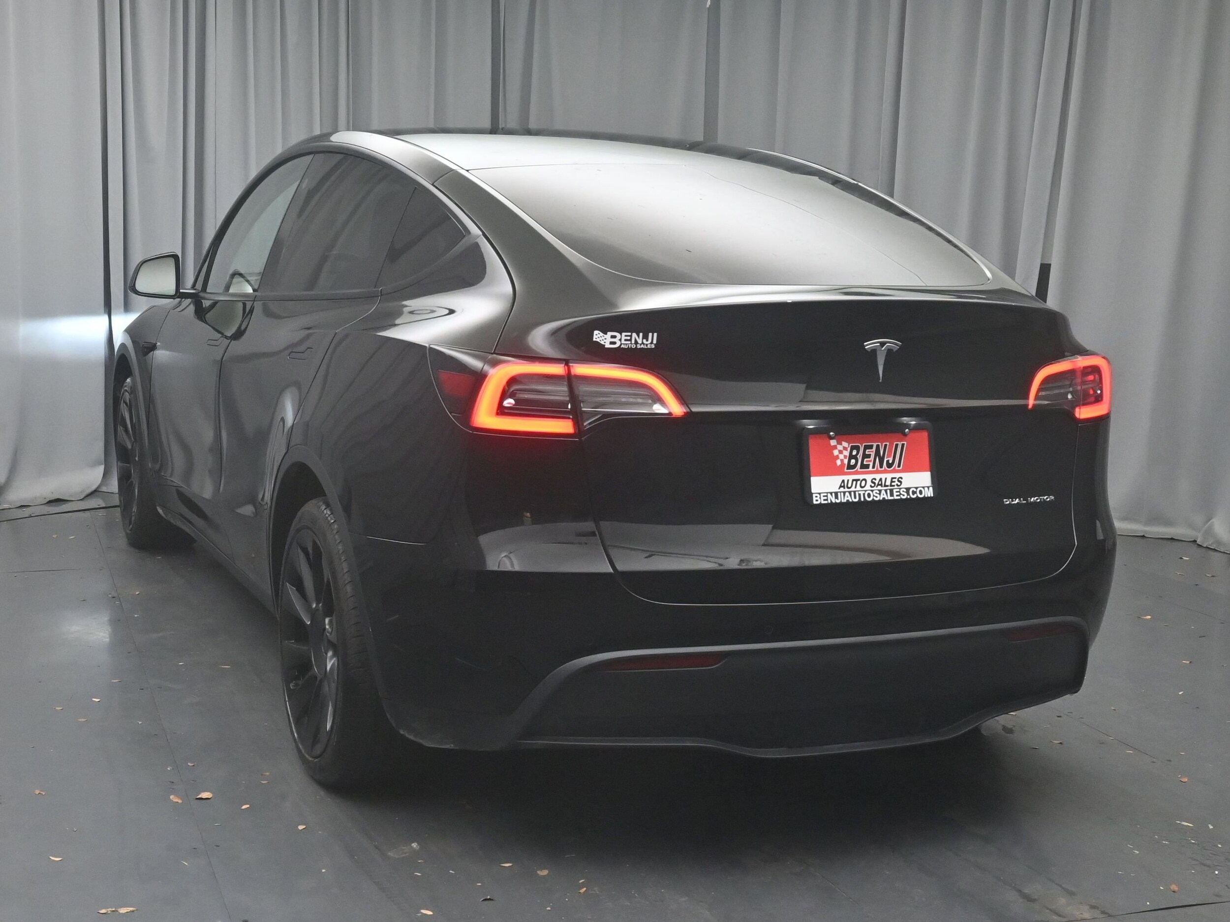 2022 Tesla Model Y Long Range photo 4