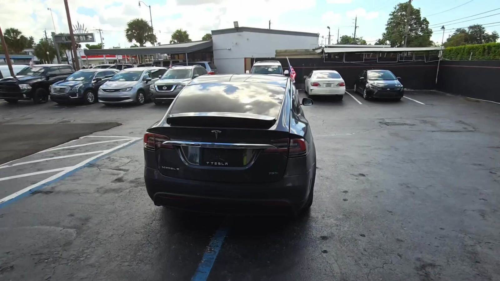 2017 Tesla Model X photo 3