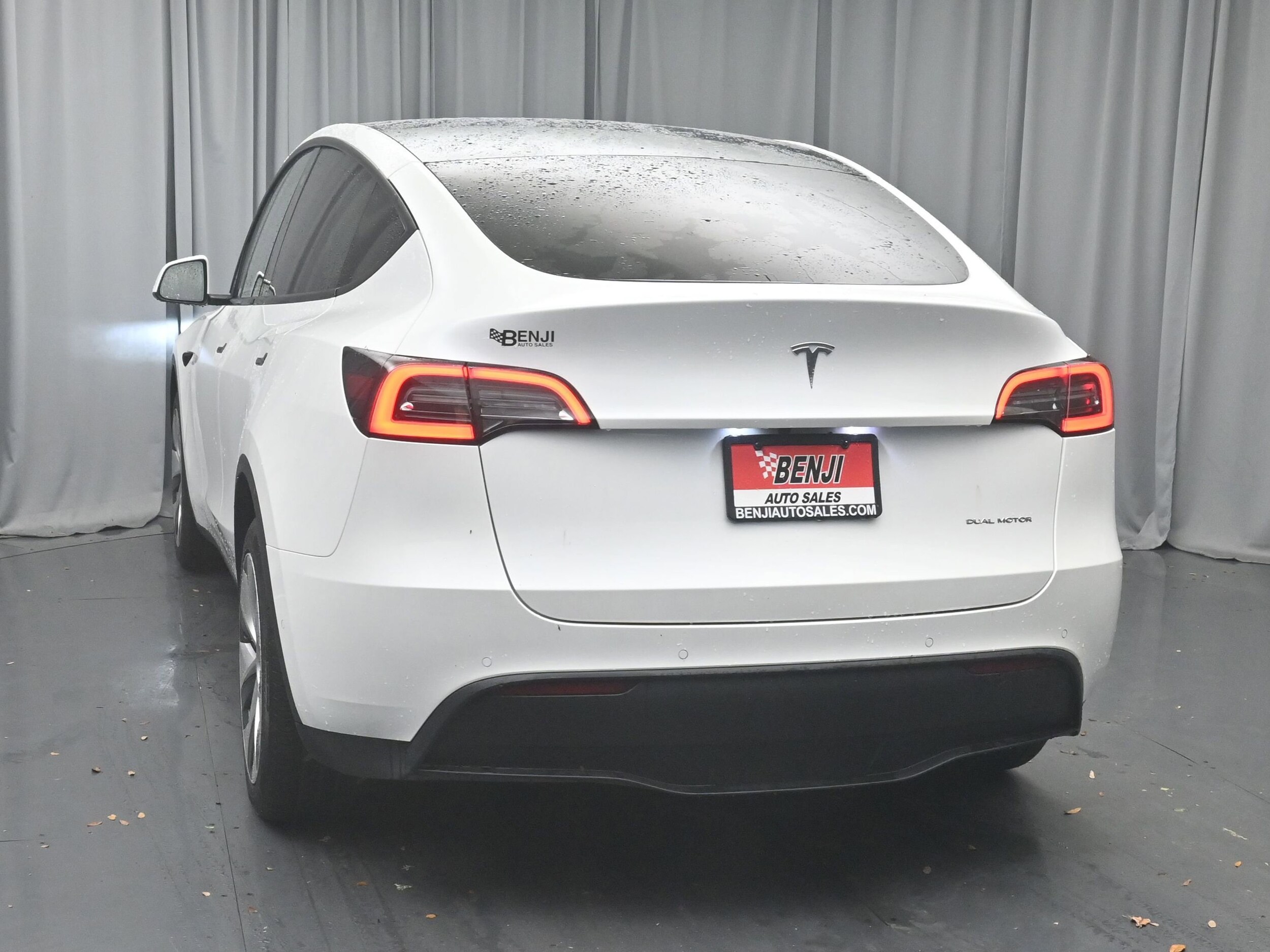2022 Tesla Model Y Long Range photo 3