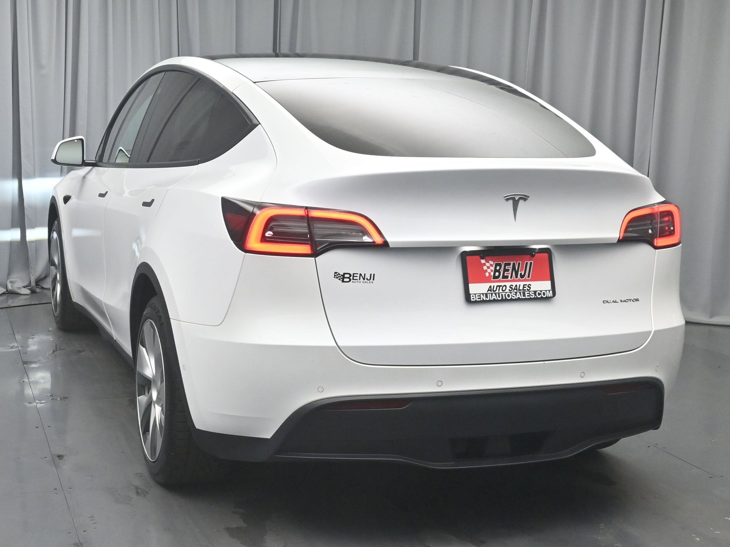 2021 Tesla Model Y Long Range photo 4