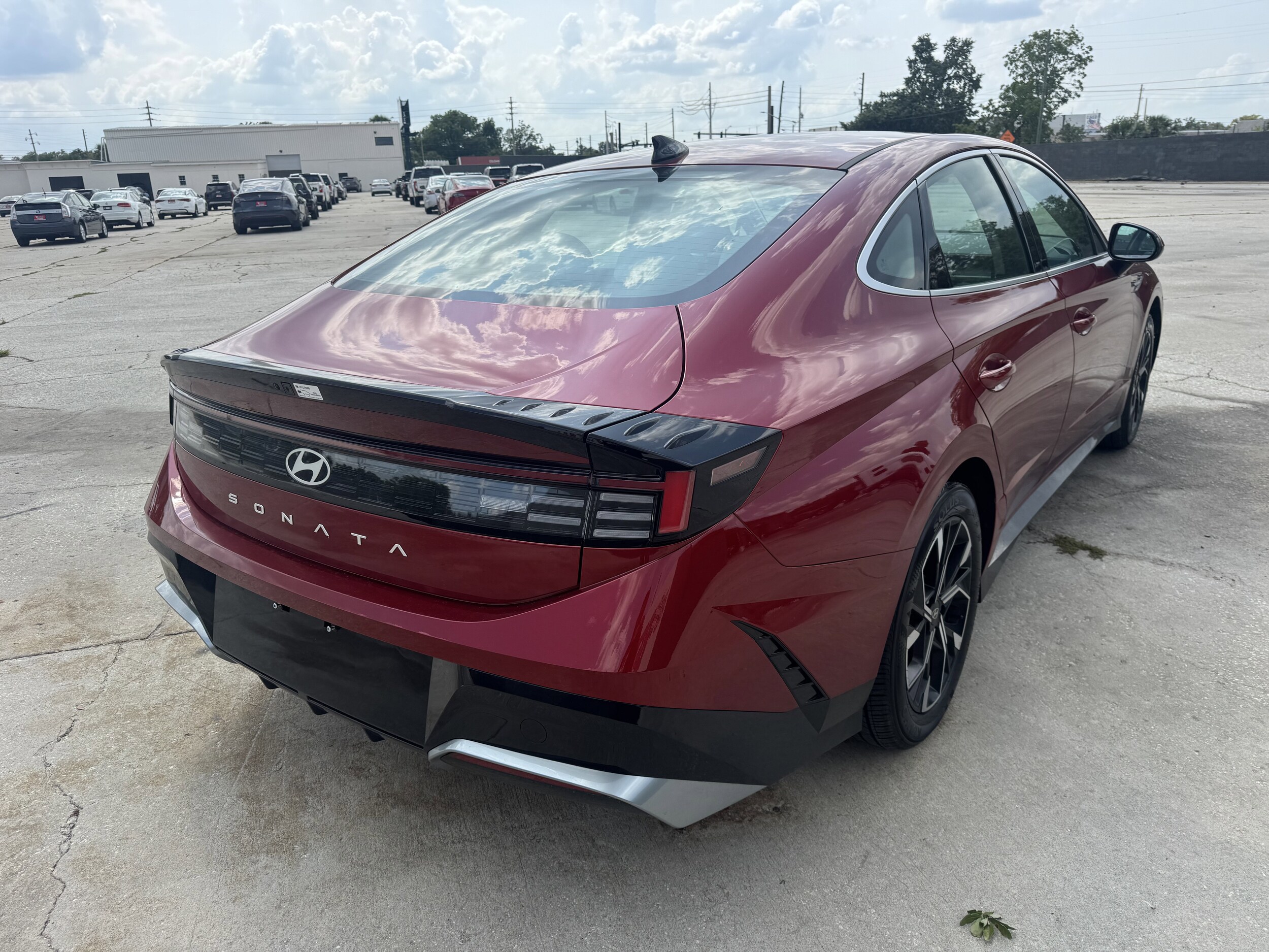 2025 Hyundai Sonata SEL photo 4