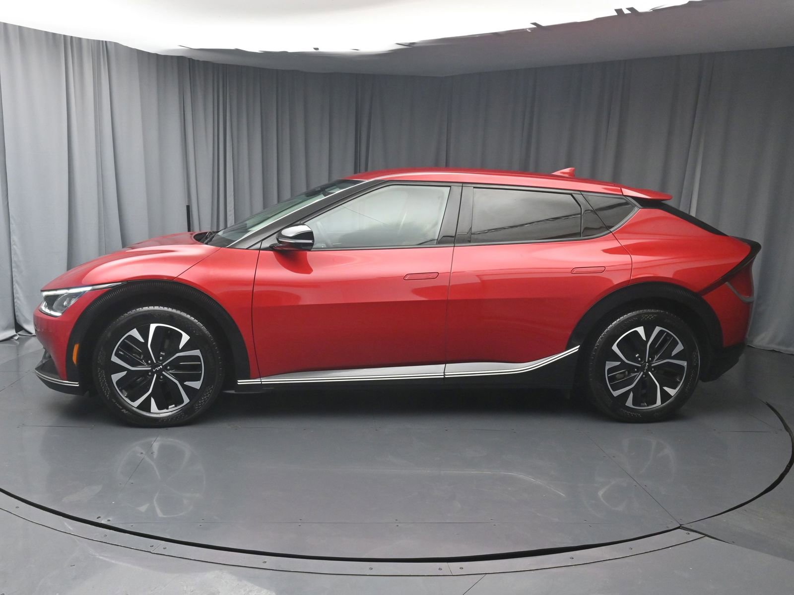 2022 Kia EV6 Wind photo 3